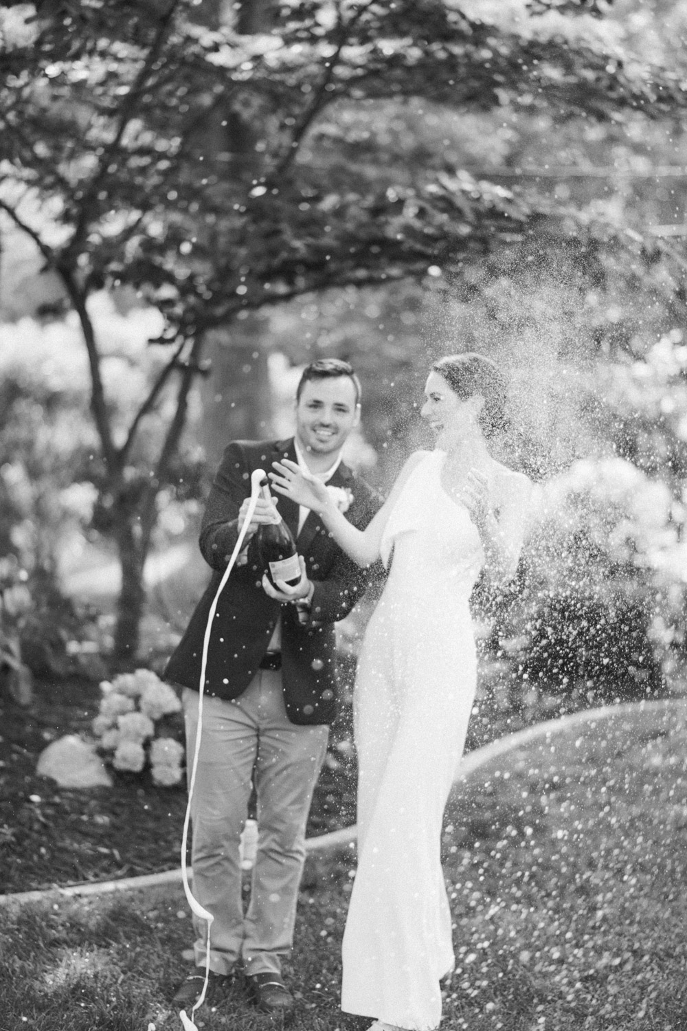 chicago backyard wedding photographer