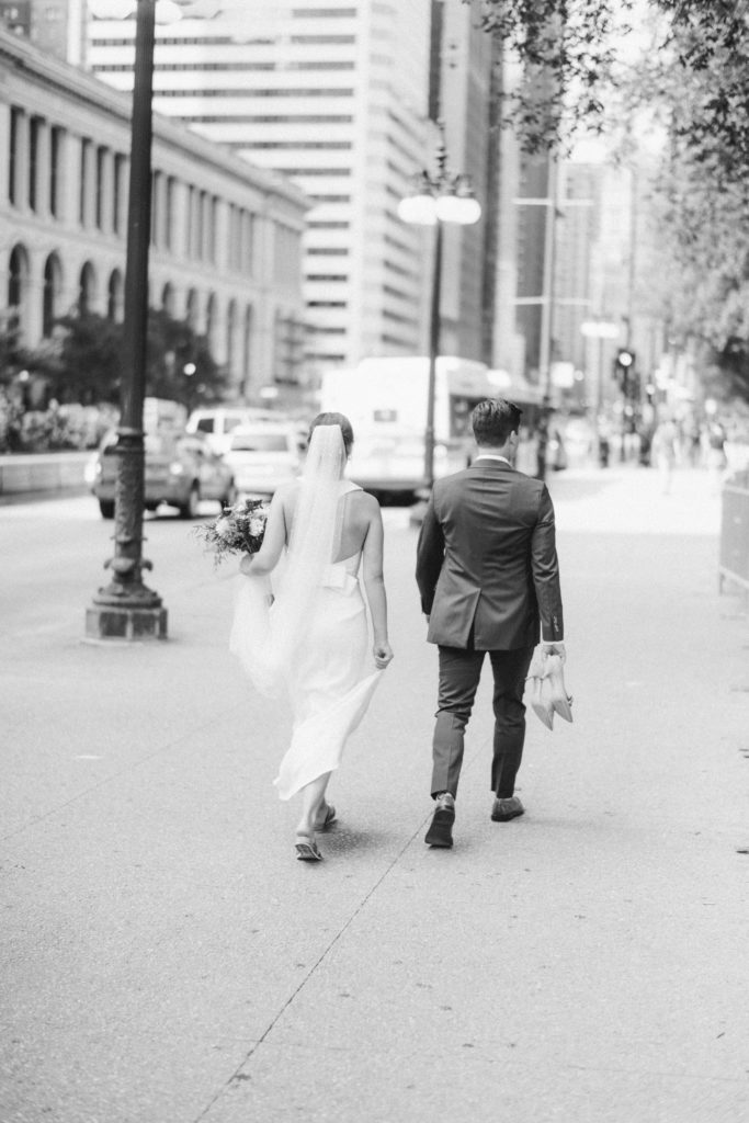 chicago intimate wedding photographer