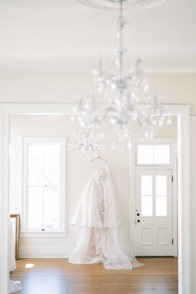 The Allan House Austin Wedding; Danielle Heinson Photography
