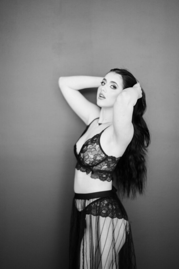 bold elegant boudoir photography