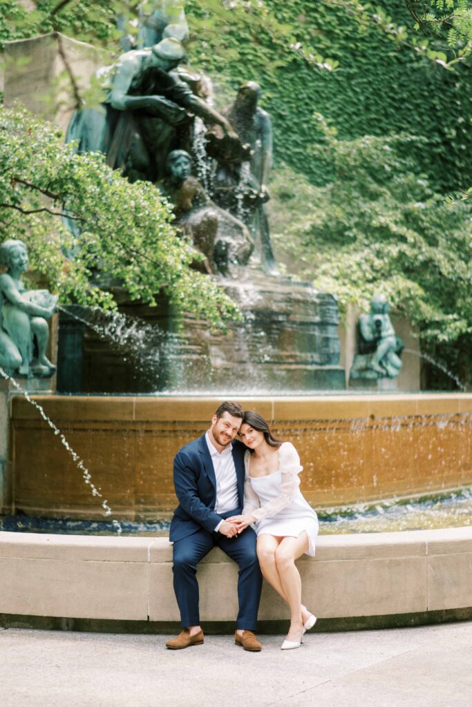 Spring Engagement Session at The Art Institute of Chicago 
