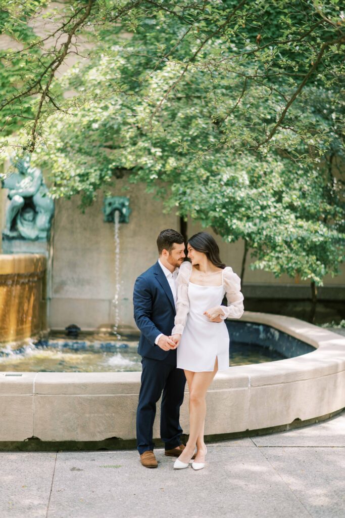 Spring Engagement Session at The Art Institute of Chicago 