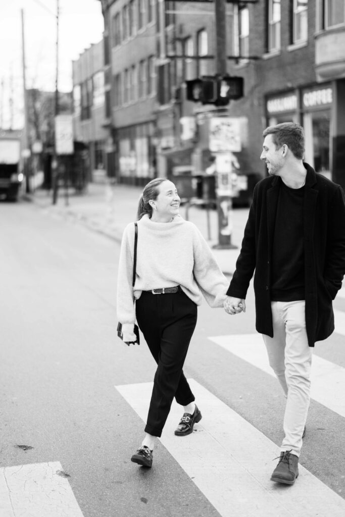 coffee shop engagement session in Chicago; what to wear