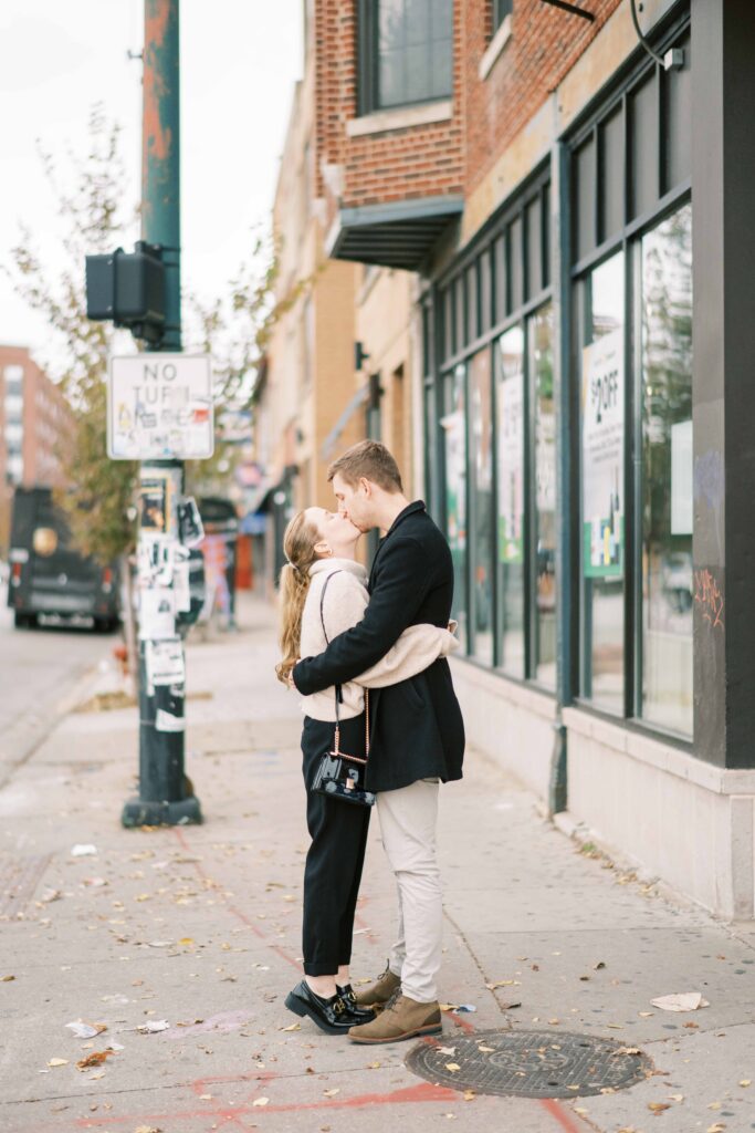 coffee shop engagement session in Chicago; what to wear