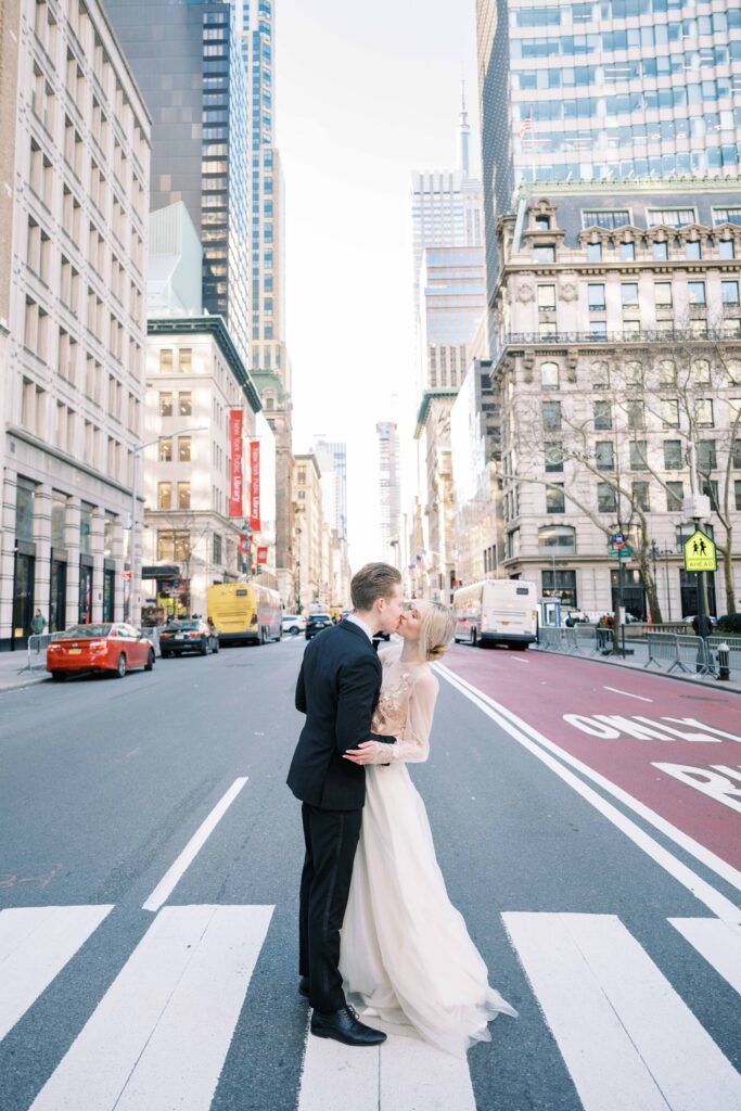 crosswalk kiss photos NYC