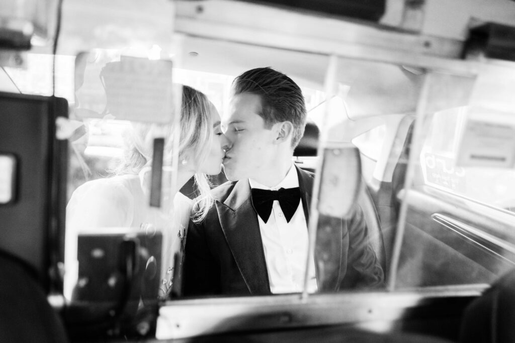 taxi kiss photos NYC