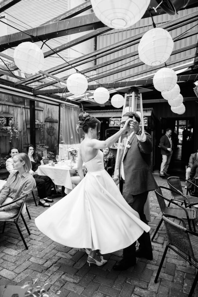how to get good first dance photos at wedding reception
