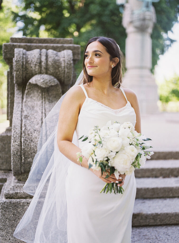 bridal portraits in downtown Chicago