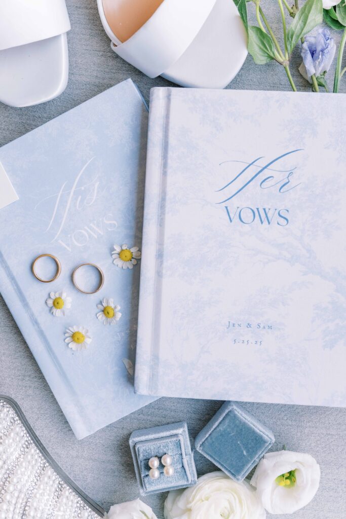 white daisies and light blue for wedding