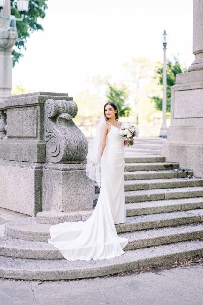 bridal portraits in downtown Chicago
