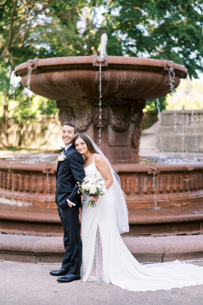 Pretty fountains in Chicago for photography sessions