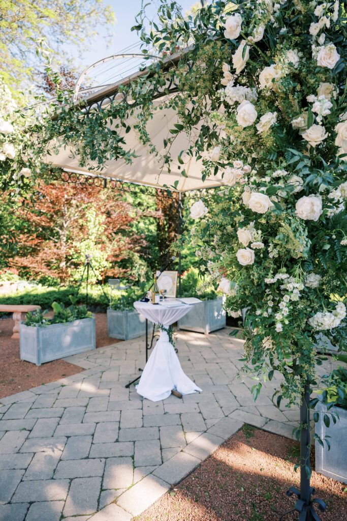 Jewish wedding chuppah floral design at Galleria Marchetti Chicago