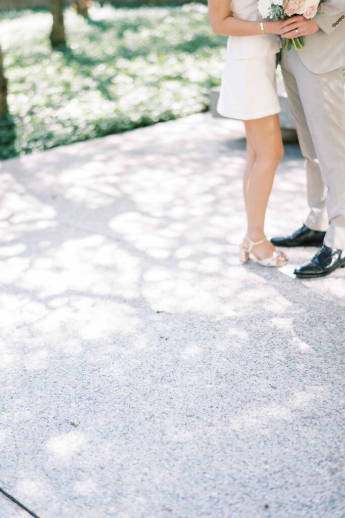 Editorial Chicago elopement photography at the Art Institute of Chicago