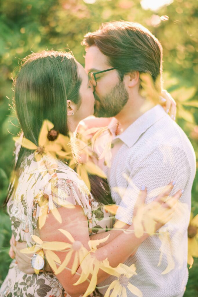sunset surprise proposal; best locations in Chicago to proposal; garden proposal; flower photo overlay